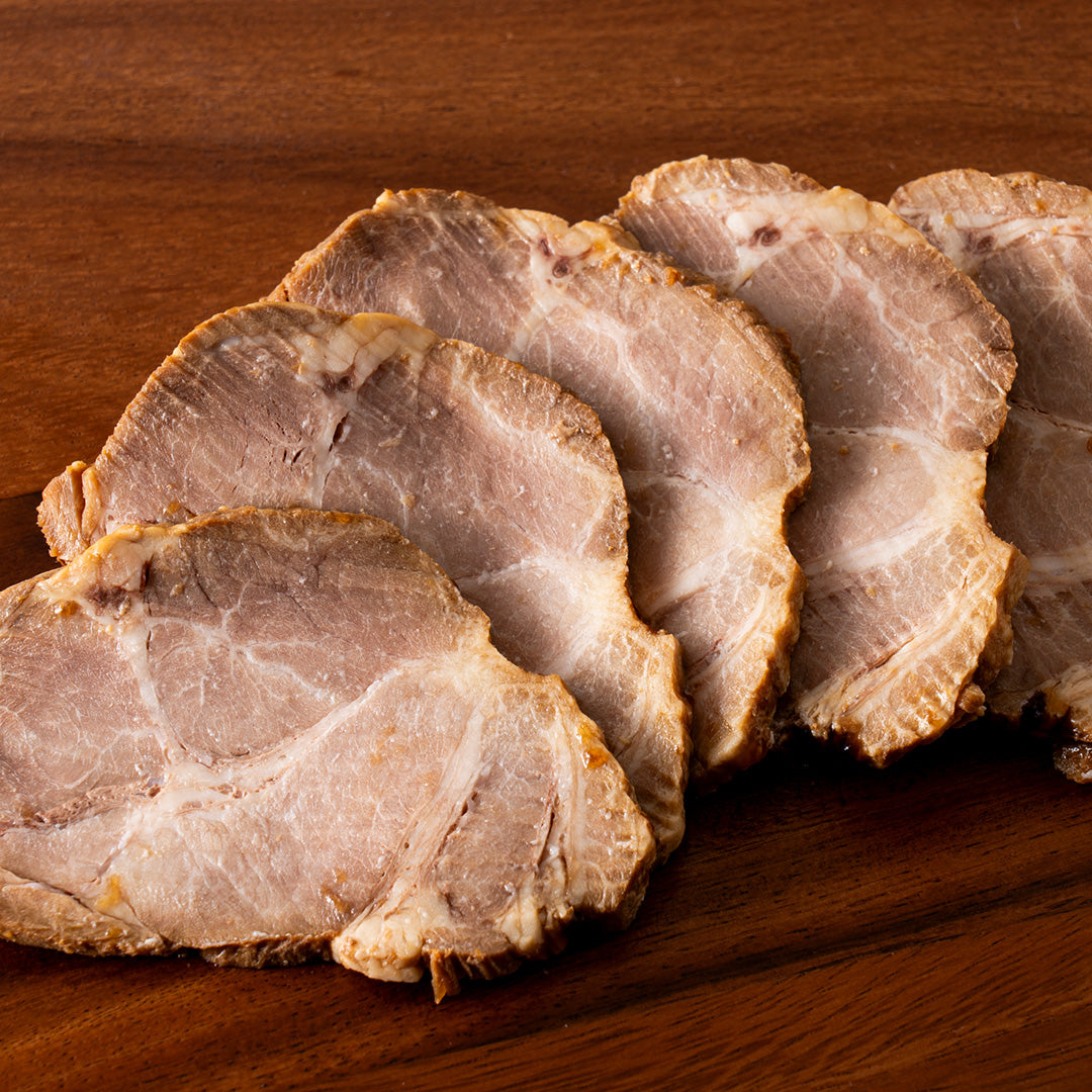 黒亭秘伝のタレで作った特製チャーシュー